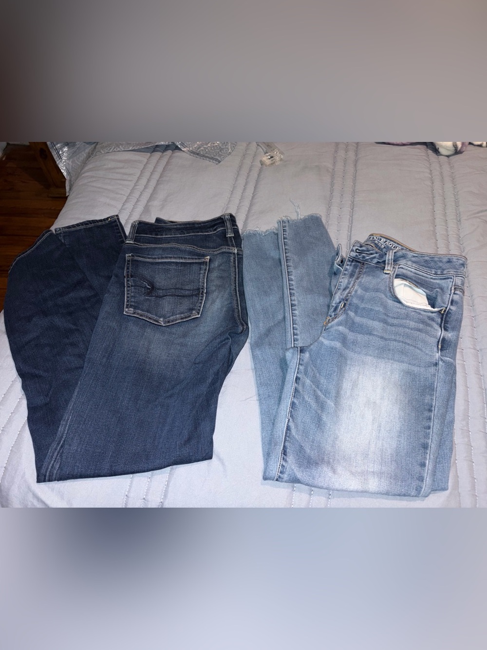 American eagle size 10 Women’s Light and Dark Blue Denim Jeans - Classic Fit